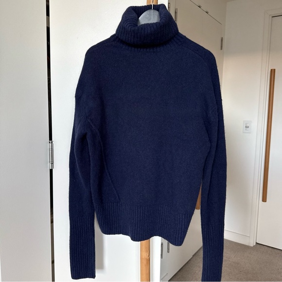 & Other Stories Sweaters - & Other Stories Deep Blue Knitwear Wool Winter Turtleneck. S size, true to size